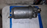 1980 oil canister.jpg