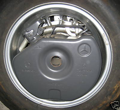 Mercedes+Spare+Wheel+Gas+Can1321917854.jpg